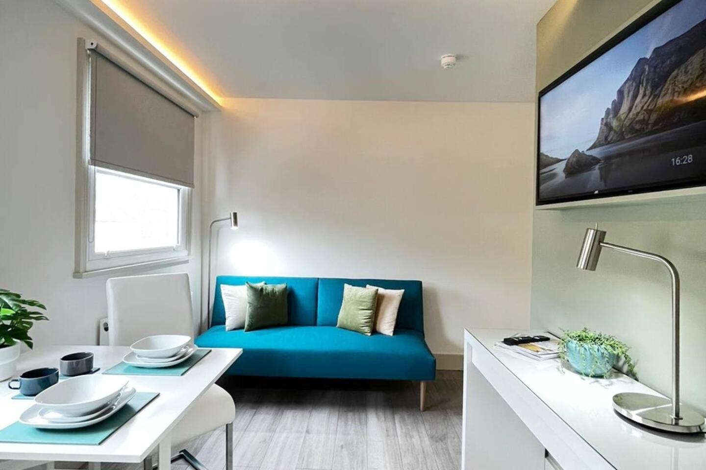 Apt 11 Seaside Serenity Chic Studio Steps To Beach Brighton Екстериор снимка