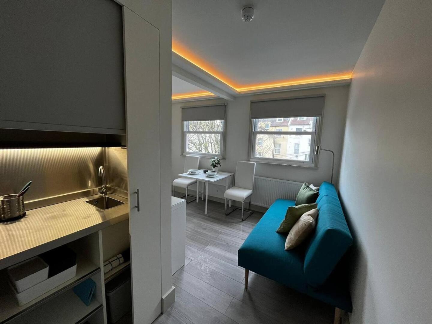 Apt 11 Seaside Serenity Chic Studio Steps To Beach Brighton Екстериор снимка