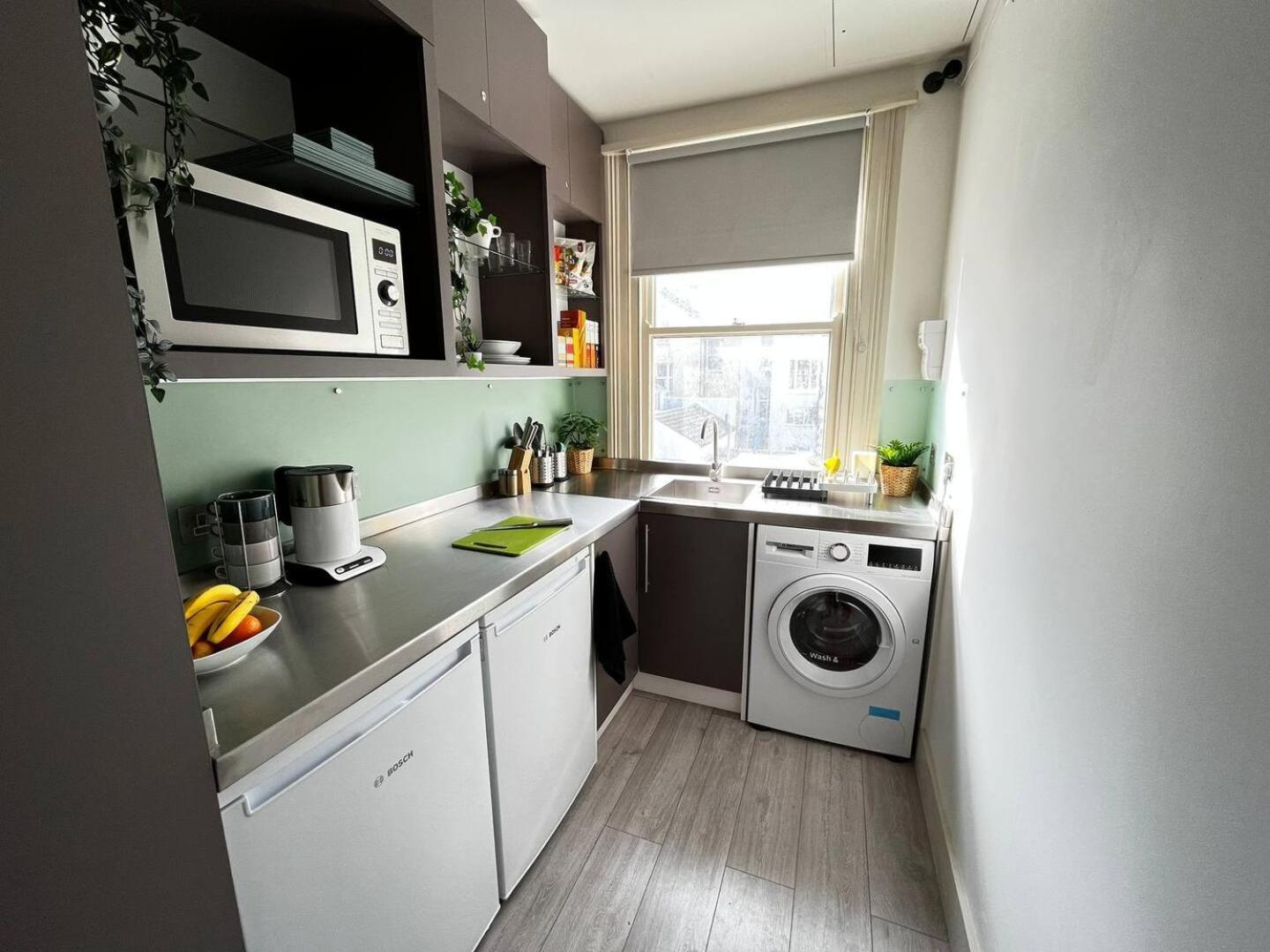 Apt 11 Seaside Serenity Chic Studio Steps To Beach Brighton Екстериор снимка